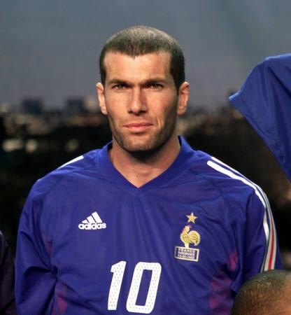 Zizou reviens parceque la France elle a besoin de toi
